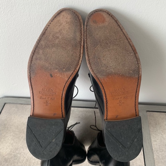 Allen Edmonds Black Leather Men's Shoes - Picture 8 of 9